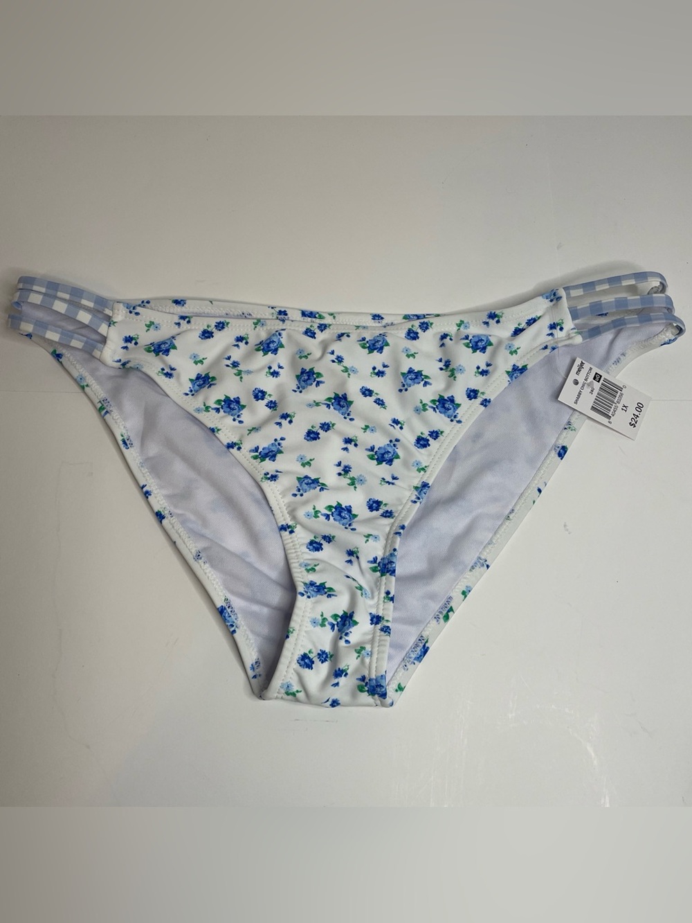 New! Bingo Surf Bikini Bottom. Women’s Size 1X NWT. White Blue Flowers